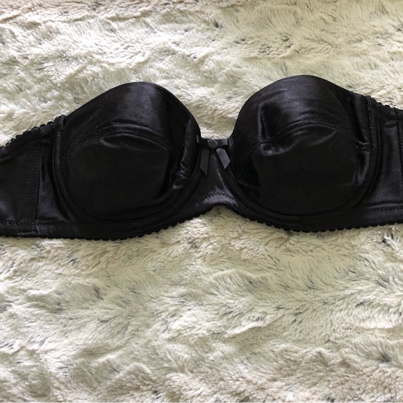 Vogue Intimates & Sleepwear Vintage Vogue Bra Black Strapless Size 34b Poshmark